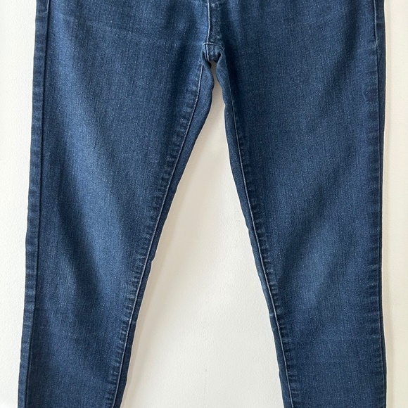 Forever 21 Dark Blue Skinny Jeans Size 24 - Picture 4 of 16